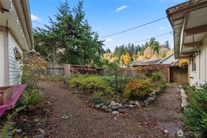 Property photo for 13277 Shoreline Drive Se, Olalla photo 27