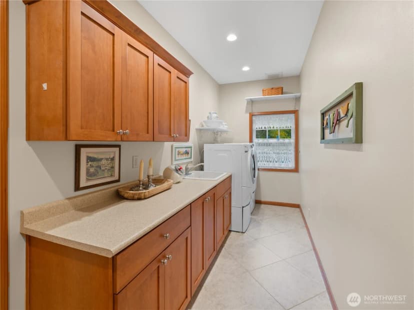 Property photo for 15853 Mountain View Road, Mount Vernon photo 18