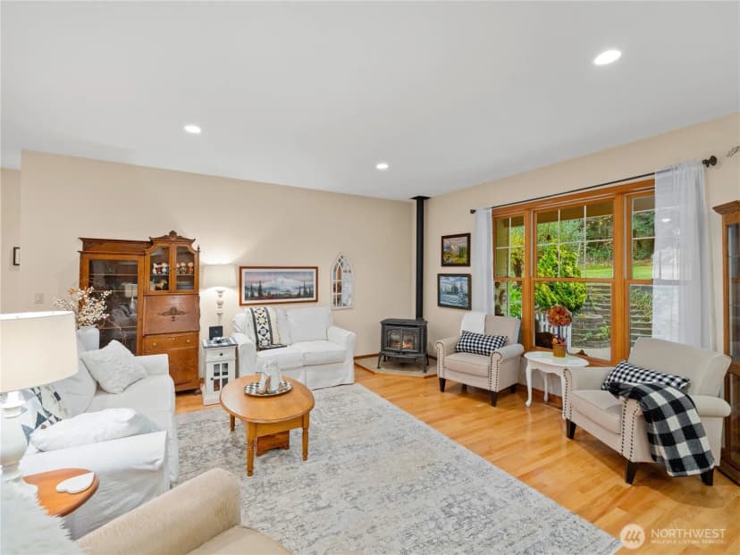 Property photo for 15853 Mountain View Road, Mount Vernon photo 6