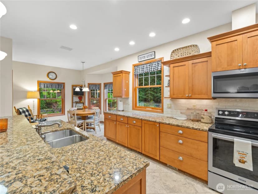 Property photo for 15853 Mountain View Road, Mount Vernon photo 8
