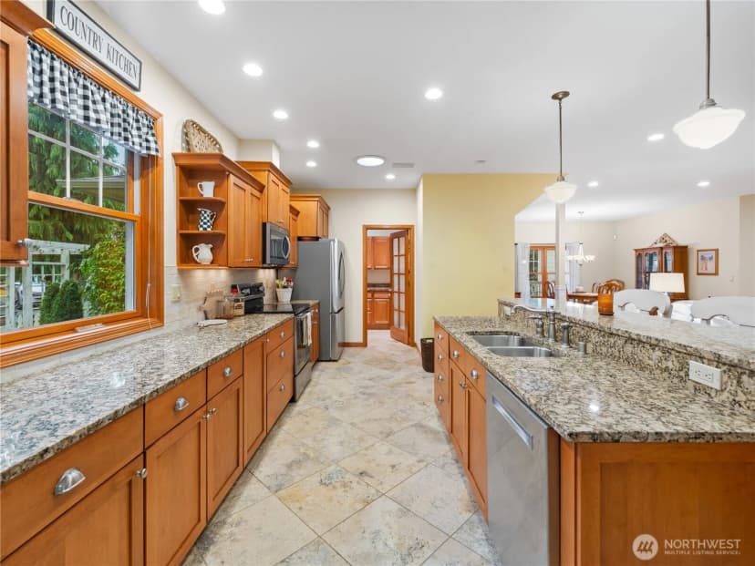 Property photo for 15853 Mountain View Road, Mount Vernon photo 10