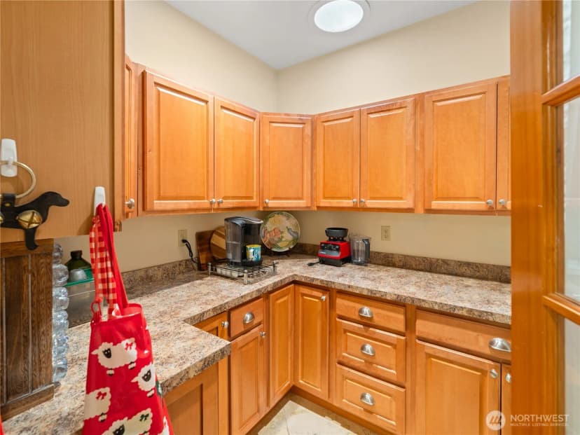Property photo for 15853 Mountain View Road, Mount Vernon photo 12