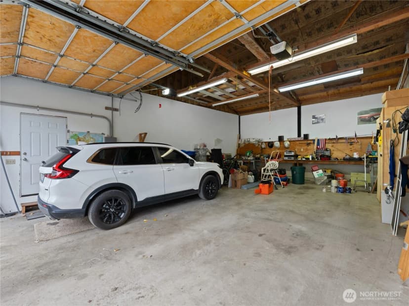 Property photo for 15853 Mountain View Road, Mount Vernon photo 3