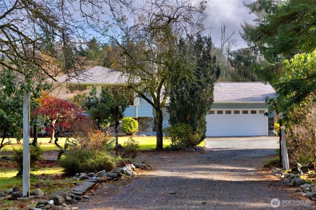 Property photo for 22491 Grip Road, Sedro Woolley photo 2