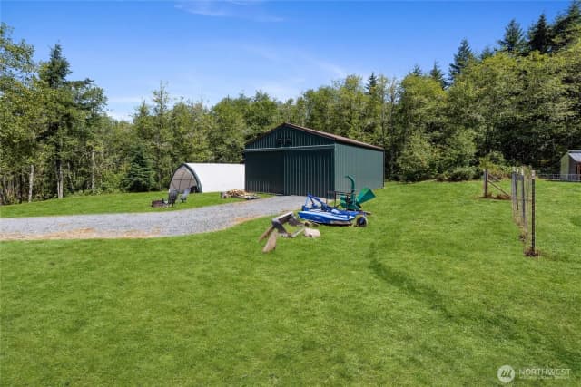 Property photo for 47655 138th Avenue E, Eatonville photo 2