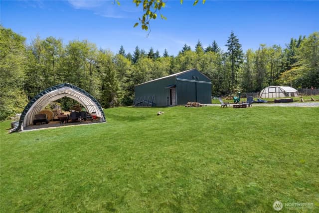 Property photo for 47655 138th Avenue E, Eatonville photo 3