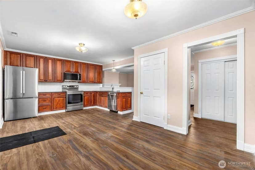 Property photo for 120 Lumsden Lane, Toledo photo 18