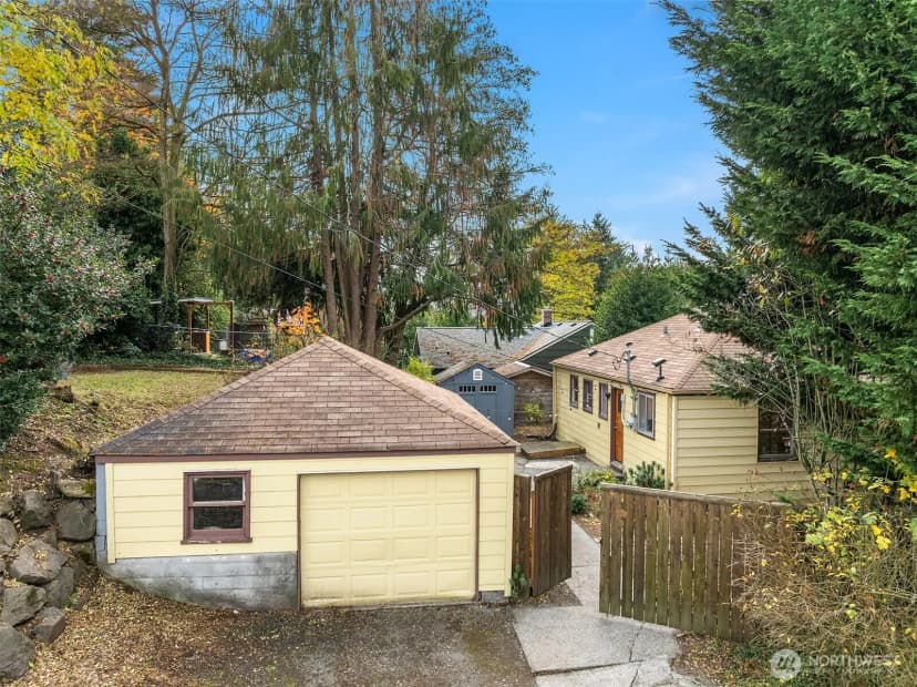 Property photo for 9202 14th Avenue Sw, Seattle photo 18