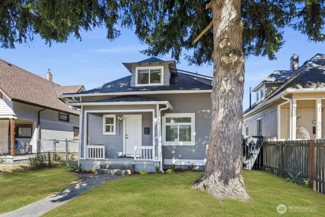 Property photo for 2127 S L Street, Tacoma photo 3
