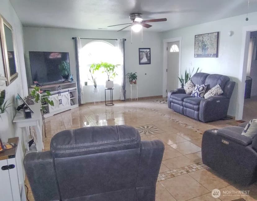 Property photo for 12749 Sw Dodson Road, Royal City photo 5