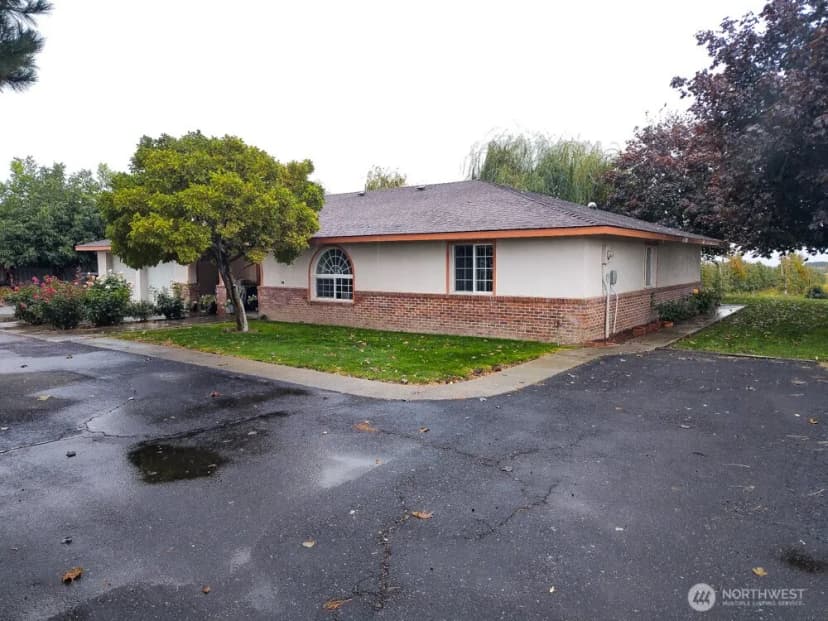 Property photo for 12749 Sw Dodson Road, Royal City photo 2