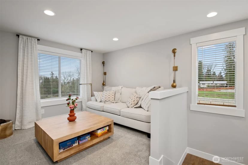 Property photo for 7547 S 130th Place, Seattle photo 12