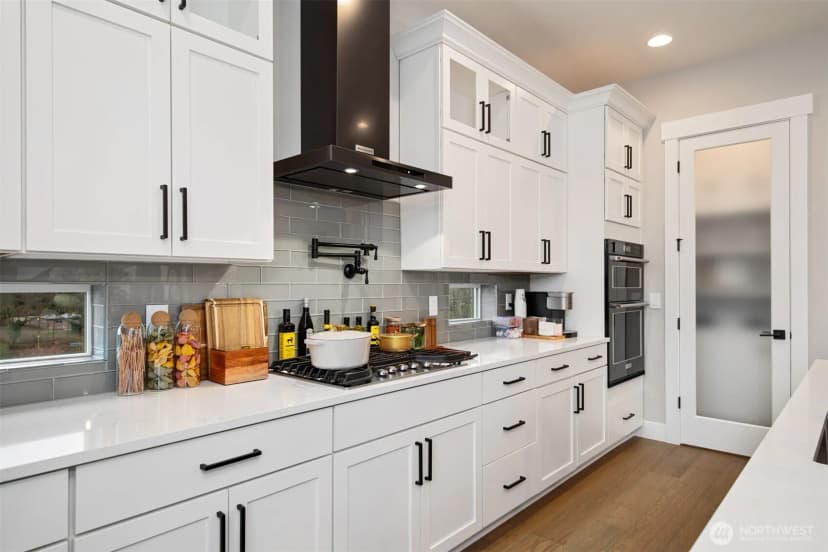 Property photo for 7547 S 130th Place, Seattle photo 10