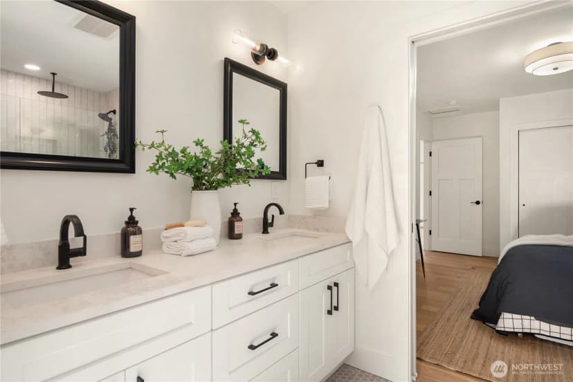 Property photo for 4706 Sw Othello Street, Seattle photo 18