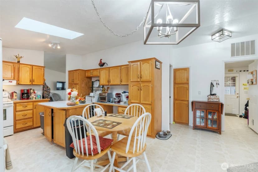 Property photo for 1089 Monte Elma Road, Elma photo 22