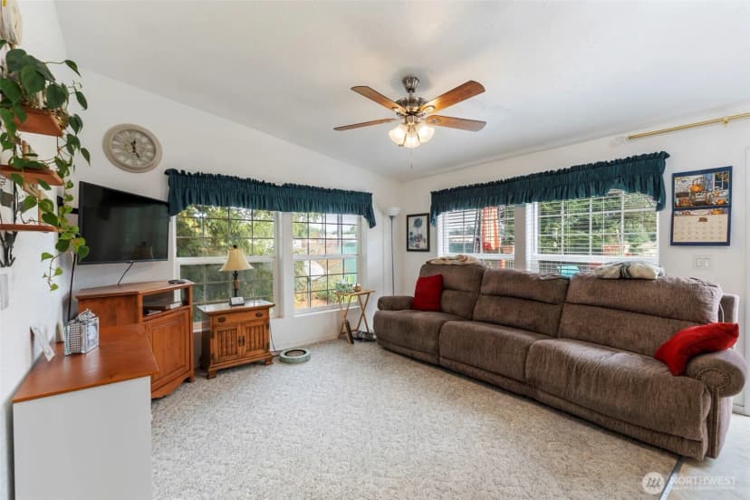 Property photo for 1089 Monte Elma Road, Elma photo 18