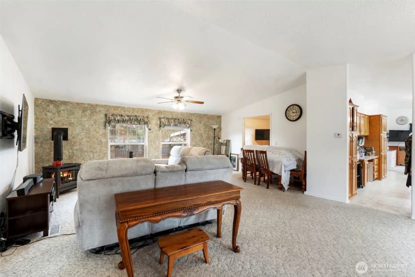 Property photo for 1089 Monte Elma Road, Elma photo 13