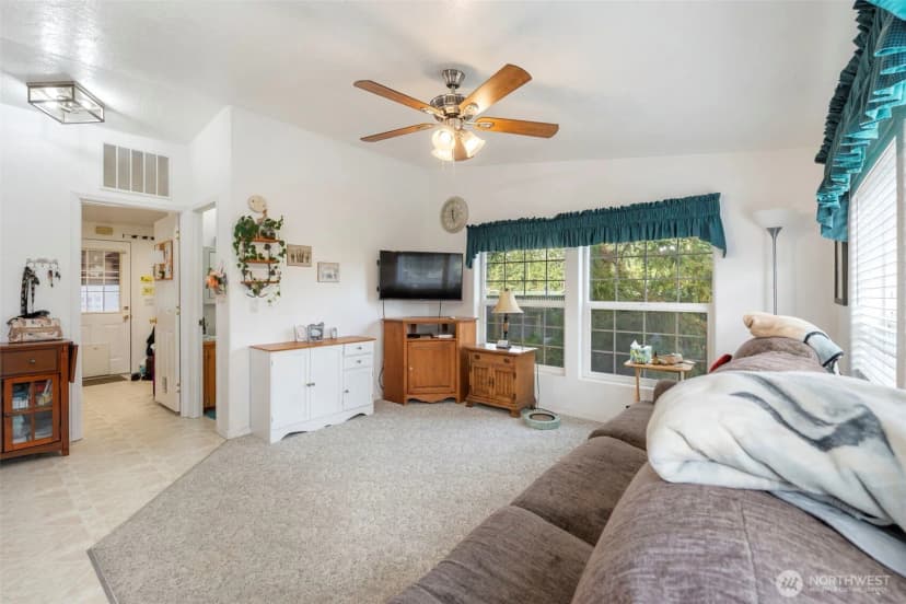 Property photo for 1089 Monte Elma Road, Elma photo 19