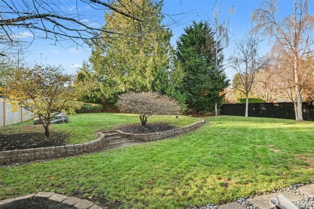 Property photo for 10706 53rd Avenue W, Mukilteo photo 3