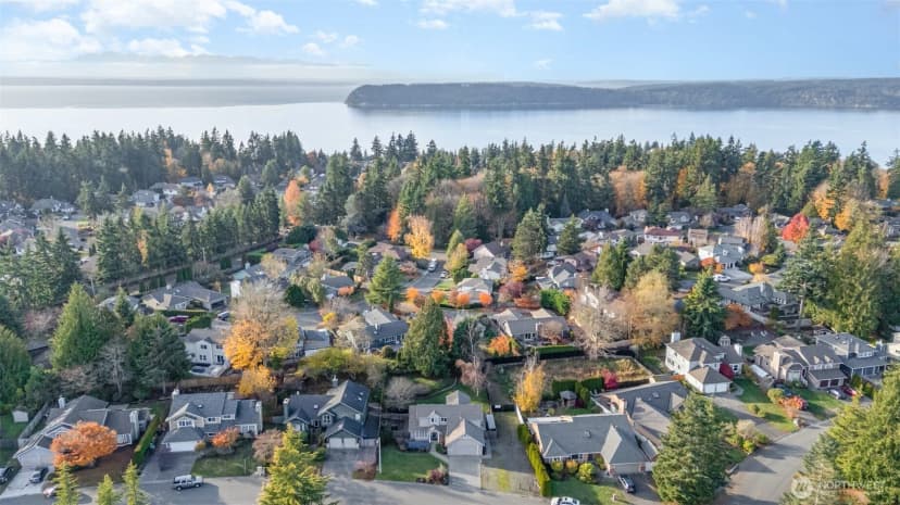 Property photo for 10706 53rd Avenue W, Mukilteo photo 11
