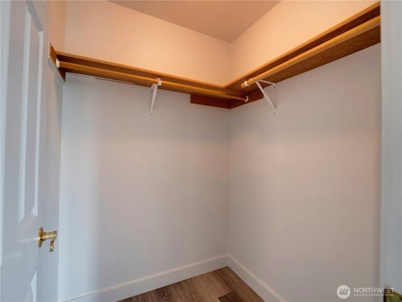 Property photo for 500 Sw Erie Street, Oak Harbor photo 14