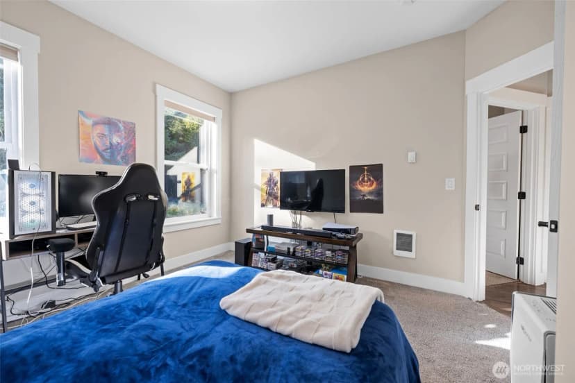 Property photo for 1110 194th Street, Long Beach photo 26