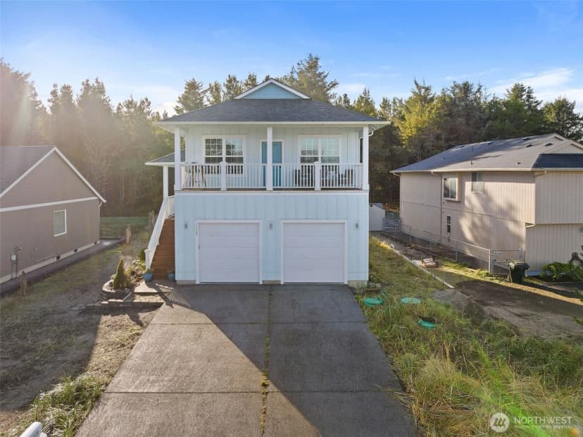 Property photo for 1110 194th Street, Long Beach photo 2