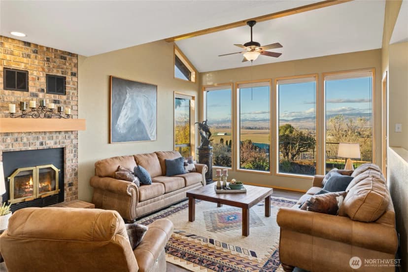 Property photo for 2281 Mellergaard Road, Ellensburg photo 12
