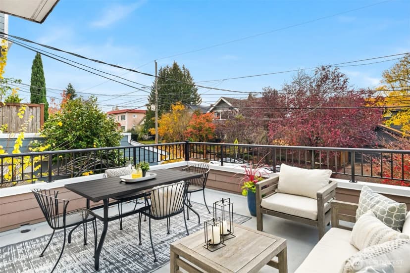Property photo for 1430 32nd Avenue, Seattle photo 6