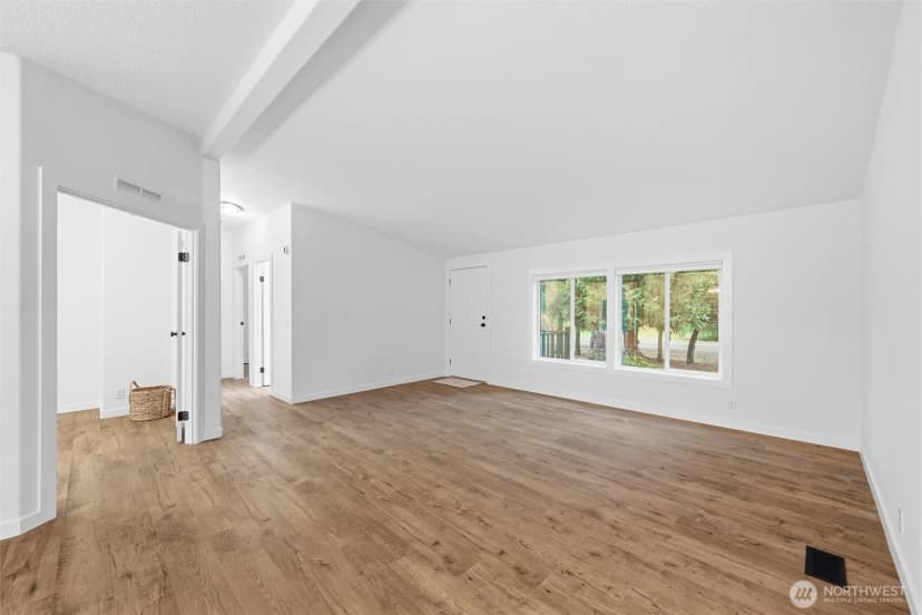 Property photo for 8381 N Telegraph Road, Everson photo 15