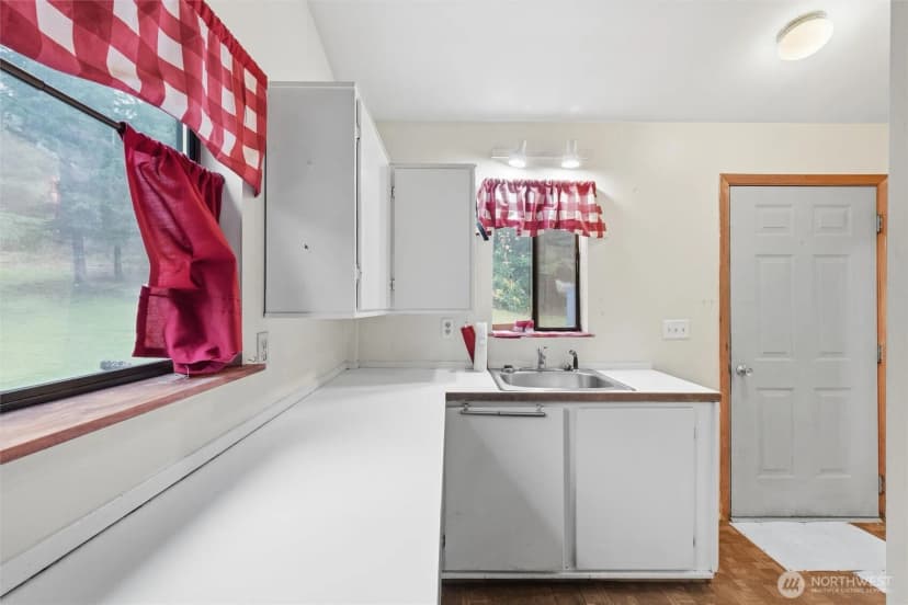 Property photo for 8381 N Telegraph Road, Everson photo 36
