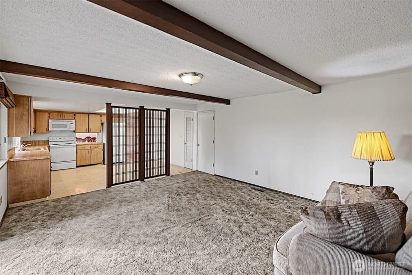 Property photo for 7407 Onyx Drive Sw, Lakewood photo 16