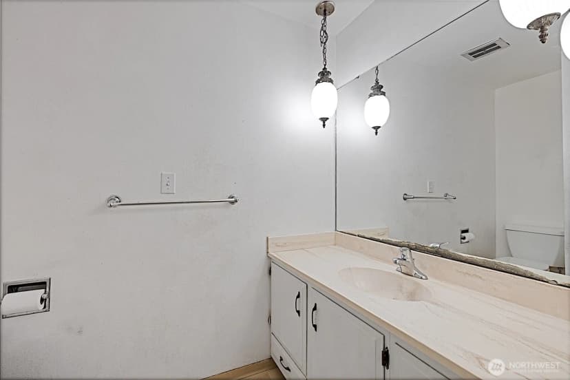 Property photo for 7407 Onyx Drive Sw, Lakewood photo 32
