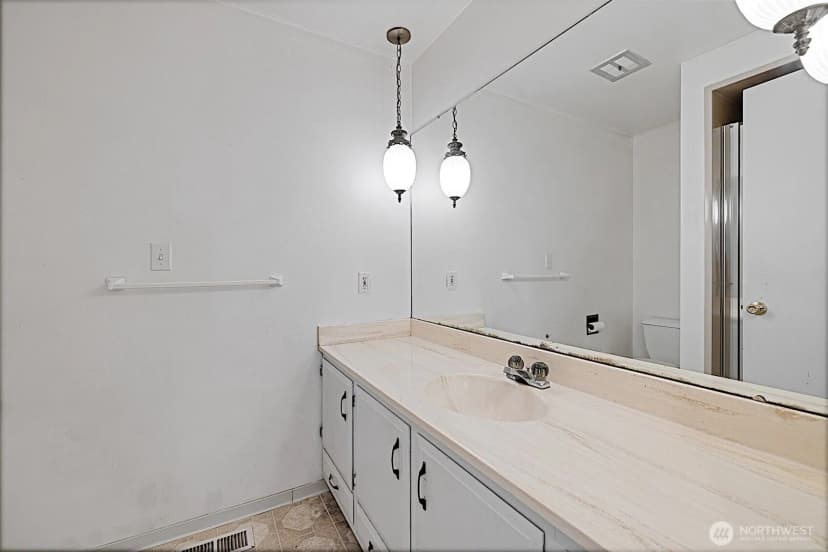 Property photo for 7407 Onyx Drive Sw, Lakewood photo 28