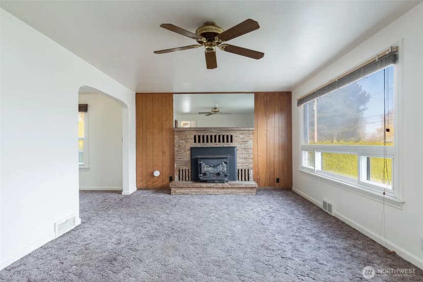 Property photo for 12207 S 14th Avenue, Seattle photo 6