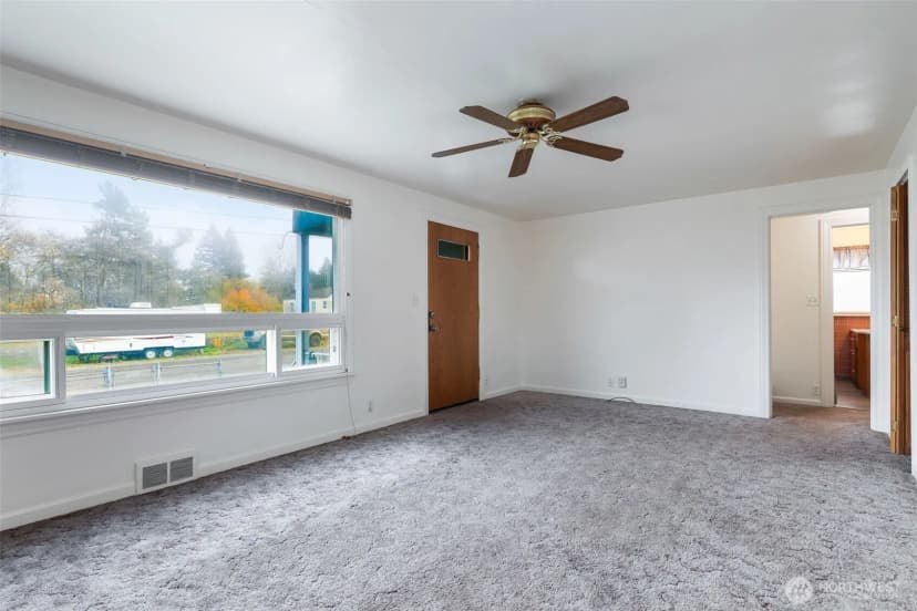 Property photo for 12207 S 14th Avenue, Seattle photo 7
