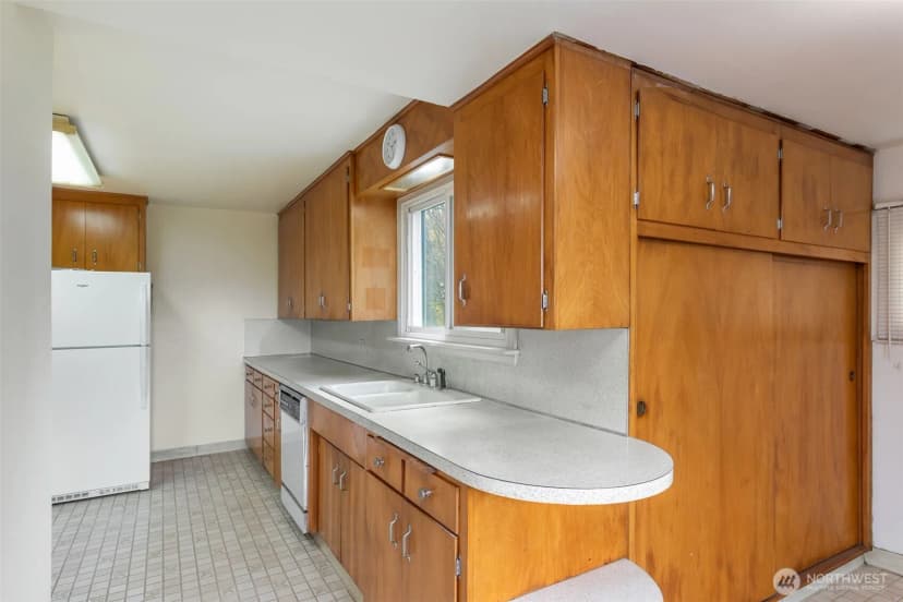 Property photo for 12207 S 14th Avenue, Seattle photo 10