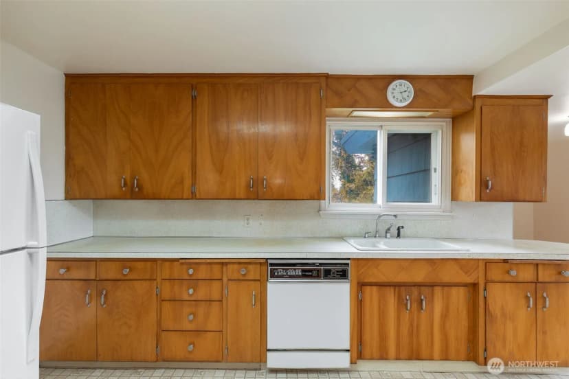 Property photo for 12207 S 14th Avenue, Seattle photo 11