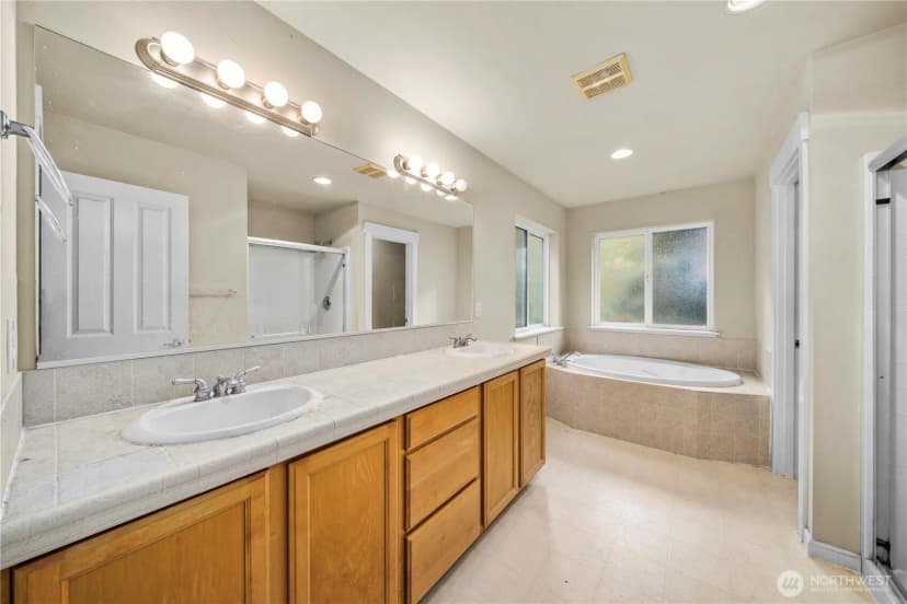 Property photo for 4942 97th Avenue W, University Place photo 27