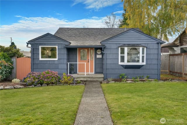 Property photo for 4818 N 14th Street, Tacoma photo 2