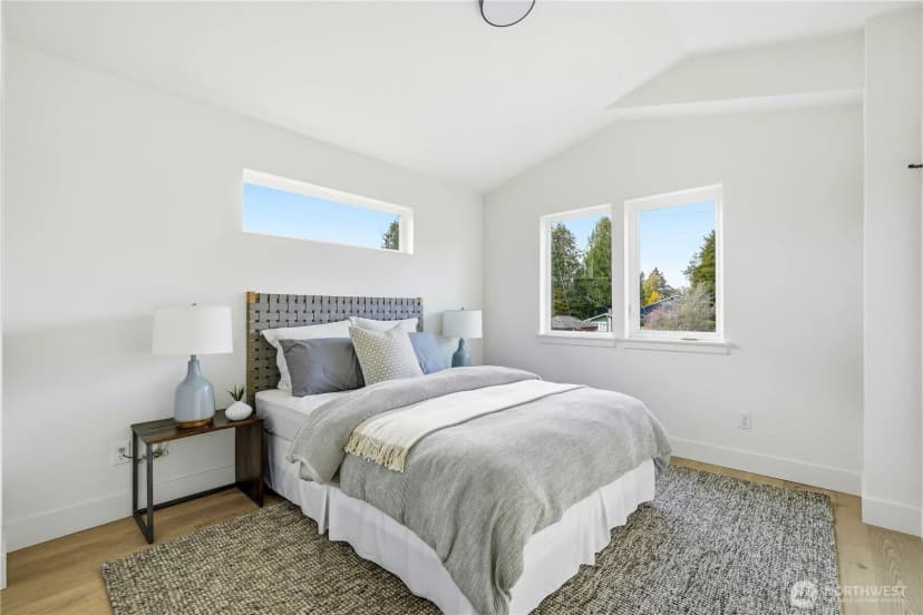 Property photo for 7552 39th Avenue Sw, Seattle photo 17