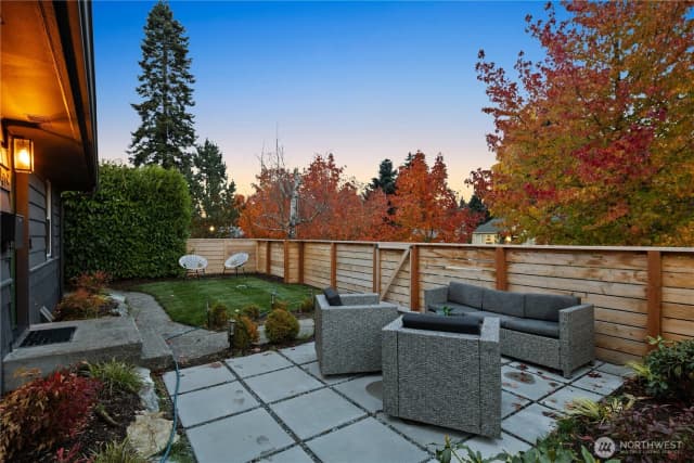 Property photo for 3419 48th Avenue Sw, Seattle photo 4