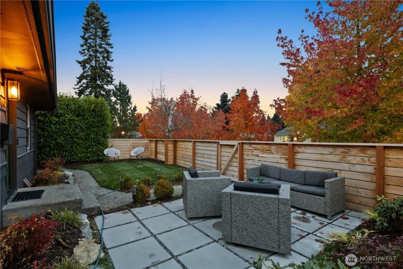 Property photo for 3419 48th Avenue Sw, Seattle photo 4