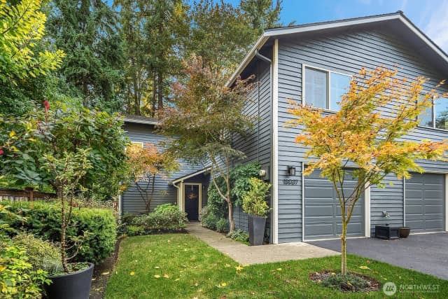 Property photo for 10037 Ne 127th Place #8, Kirkland photo 2