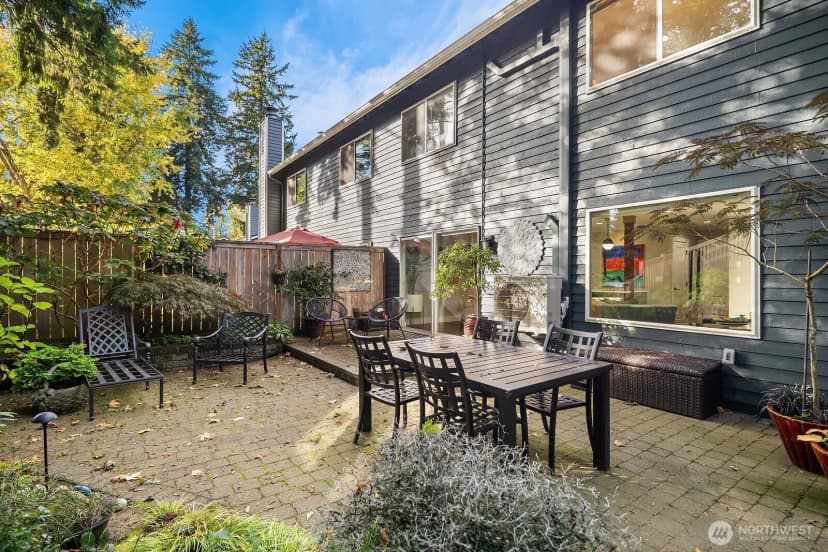 Property photo for 10037 Ne 127th Place #8, Kirkland photo 31