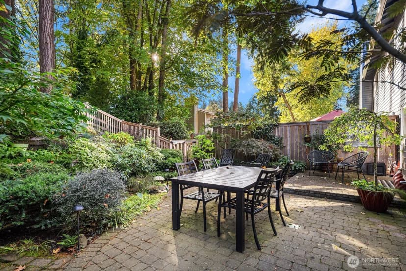 Property photo for 10037 Ne 127th Place #8, Kirkland photo 29