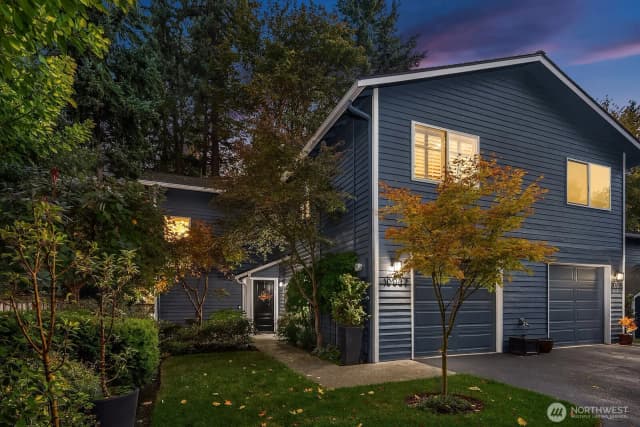 Property photo for 10037 Ne 127th Place #8, Kirkland