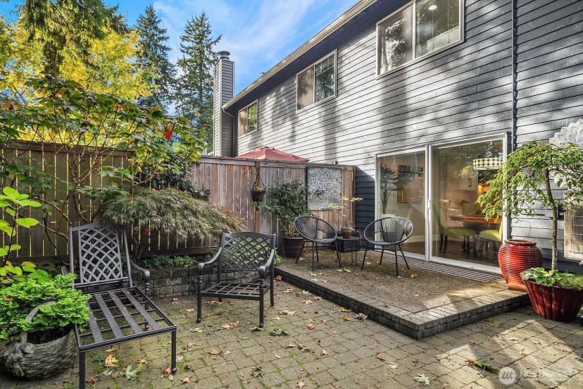 Property photo for 10037 Ne 127th Place #8, Kirkland photo 30