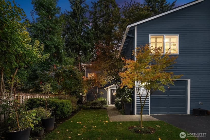 Property photo for 10037 Ne 127th Place #8, Kirkland photo 37