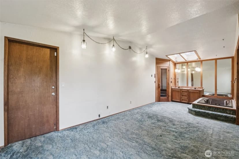 Property photo for 9321 Sharon Drive, Everett photo 13